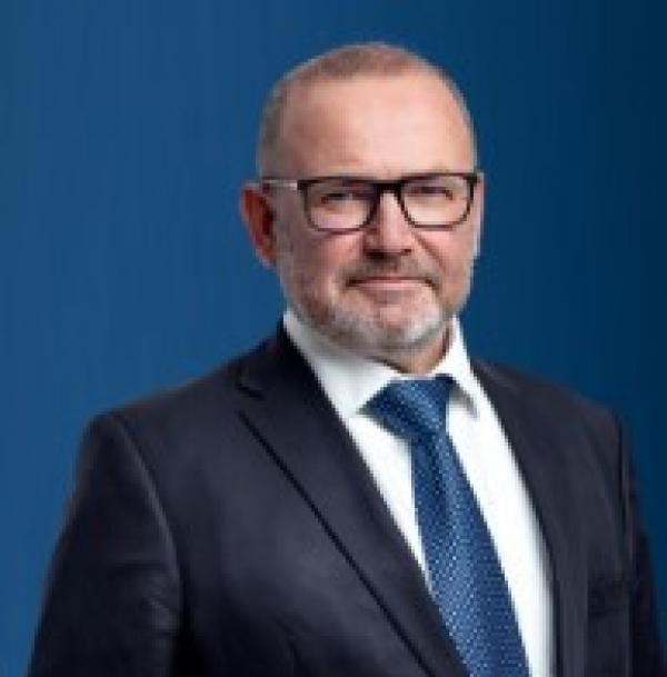 lantos csaba portré
